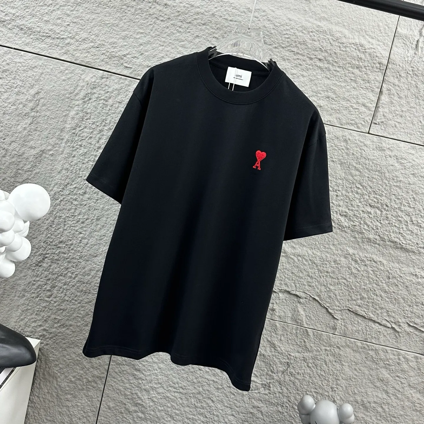 Ami Love 2026 Spring and Summer Style Classic simple three-dimensional embroidery small love personalized logo Customized double yarn plain cotton fabric Short-sleeved T-shirt Men and women Same Style Color: Black White Flower Gray Angola Red Size: S (90-130 pounds) M (120-150 pounds) L (140-165 pounds) XL (160-180 pounds) XXL (180-210 pounds)